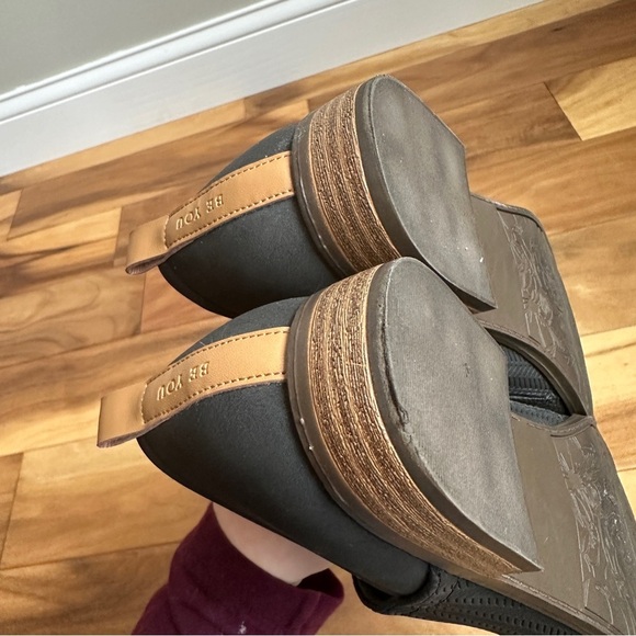 Dr. Scholl’s Charcoal Gray Textured Loafers - Picture 9 of 11